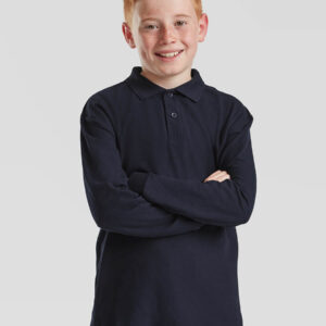 Bambino con polo blu personalizzabile con logo aziendale o grafica, stampa online per abbigliamento promozionale