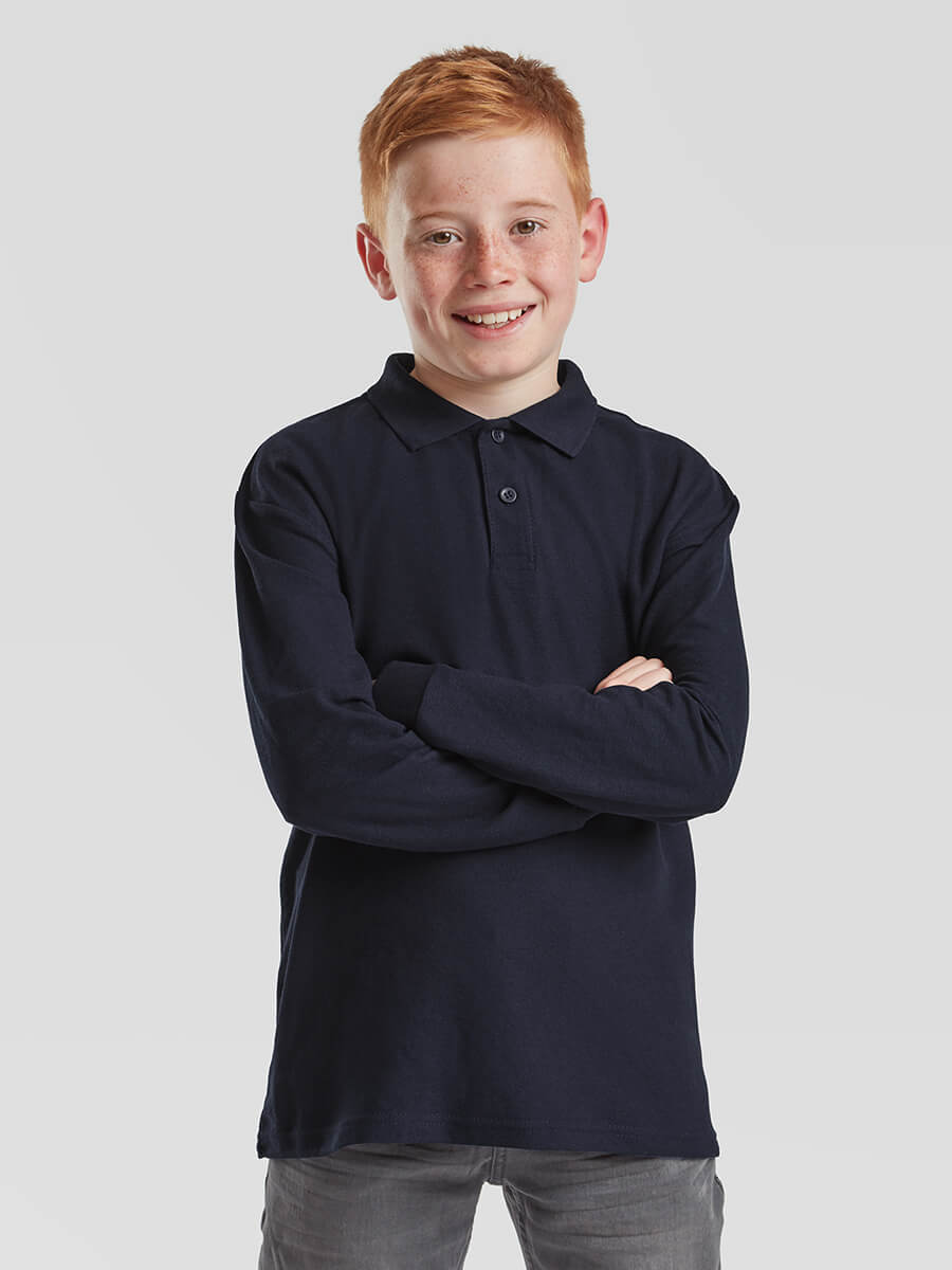 Bambino con polo blu personalizzabile con logo aziendale o grafica, stampa online per abbigliamento promozionale
