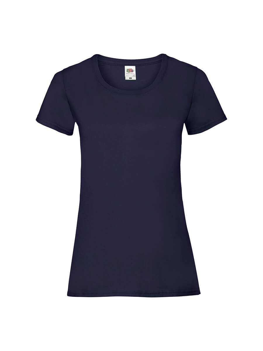 T-shirt blu scuro da personalizzare con la tua grafica. Ideale per abbigliamento promozionale e merchandising.