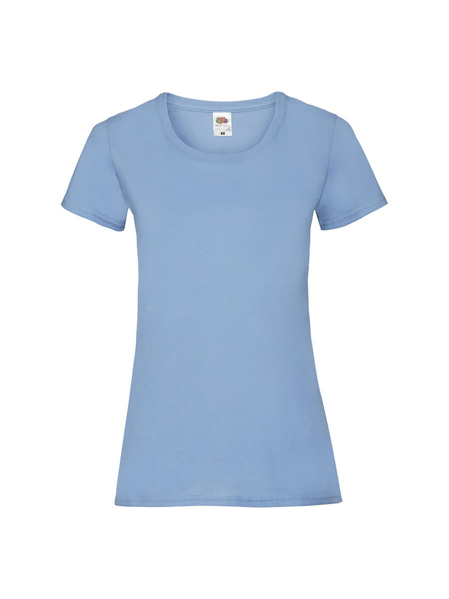 T-shirt azzurra da personalizzare con la tua grafica. Ideale per stampa online, abbigliamento promozionale e merchandising.