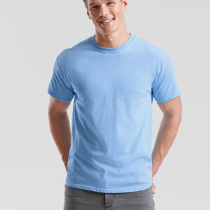 T-shirt azzurra uomo, ideale per stampa personalizzata con logo o grafica. Stampa online di abbigliamento promozionale.